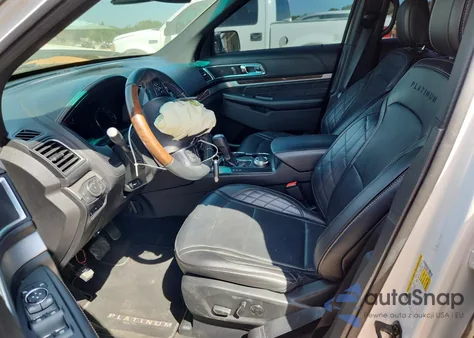 2018 Ford Explorer Platinum z USA, uszkodzony, nr VIN 1FM5K8HT9JGA81033